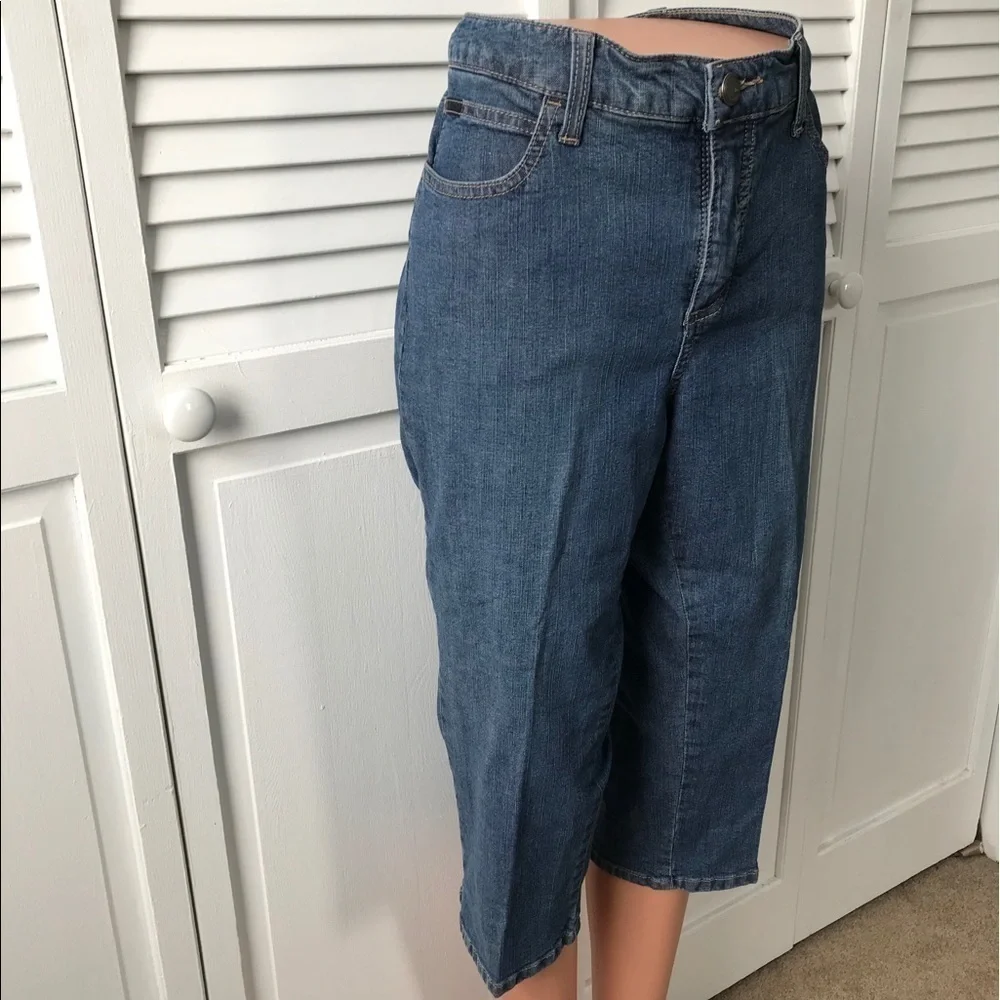 3/$25 Lee Slender Secret Cotton Blend Blue Jeans